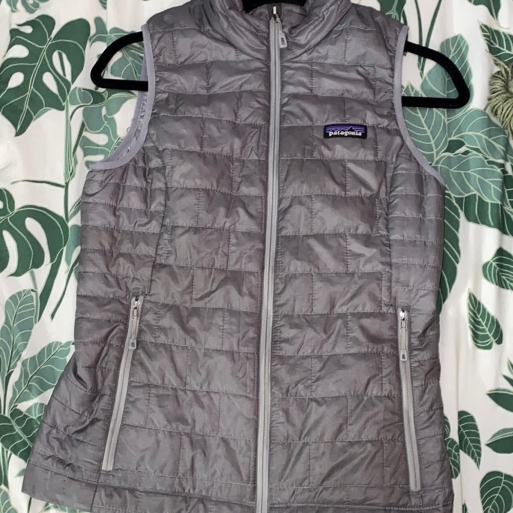 Patagonia Gray Quilted Puff Vest